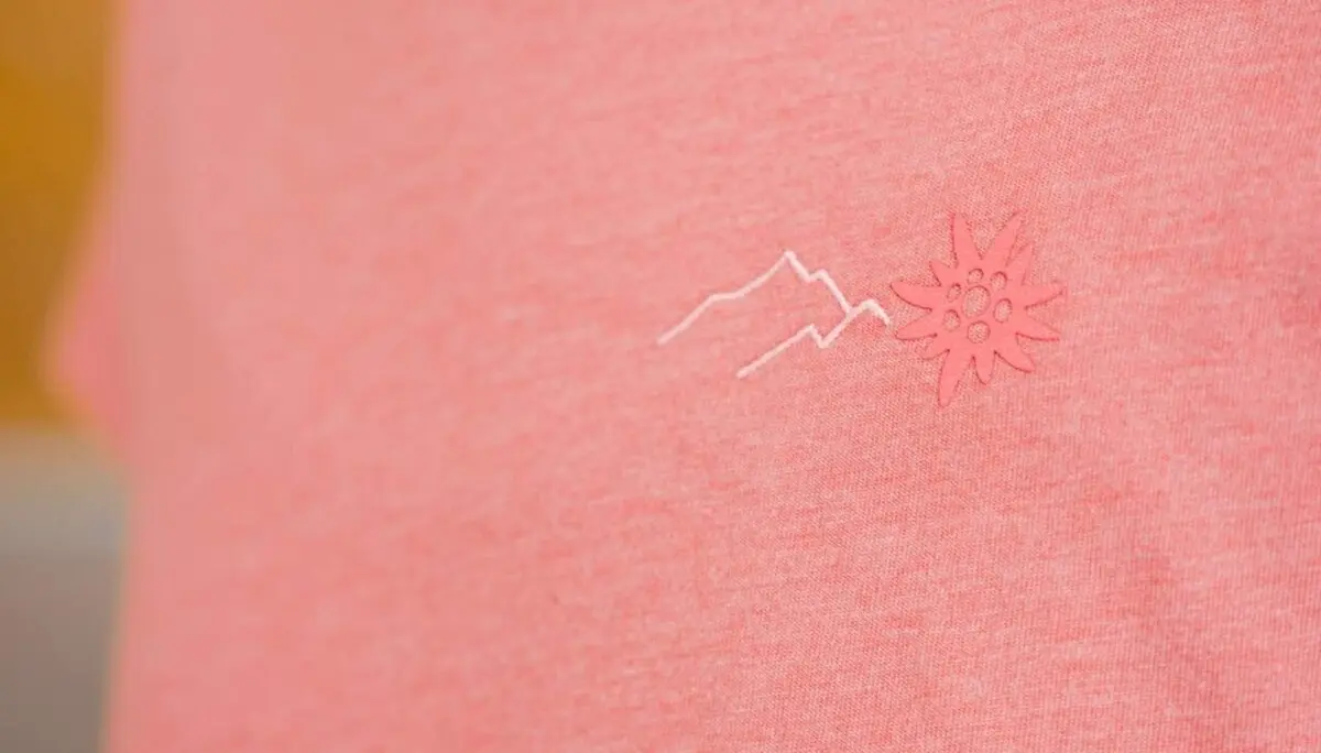 Neue Kollektion im DAV-Shop | © DAV / Marisa Koch